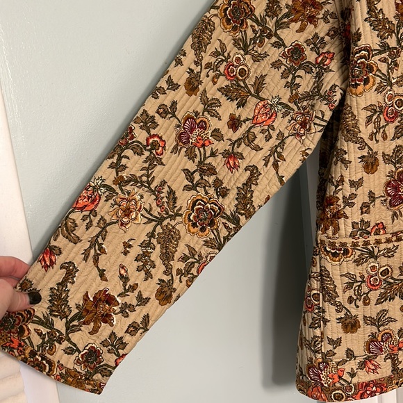 New Identity Coral Beige Gold Floral Print Quilted Jacket with Pockets Large - Picture 3 of 7